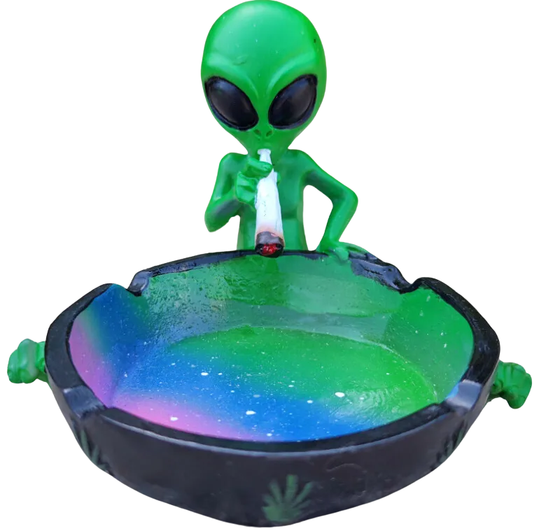Cloud 8 Ceramic Smoking Alien Ashtray